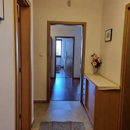 Business - Free Parking 马汀