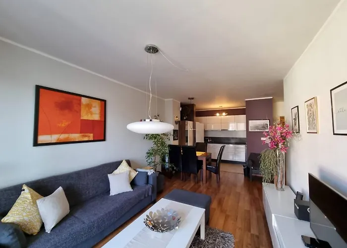 Business - Free Parking Martin