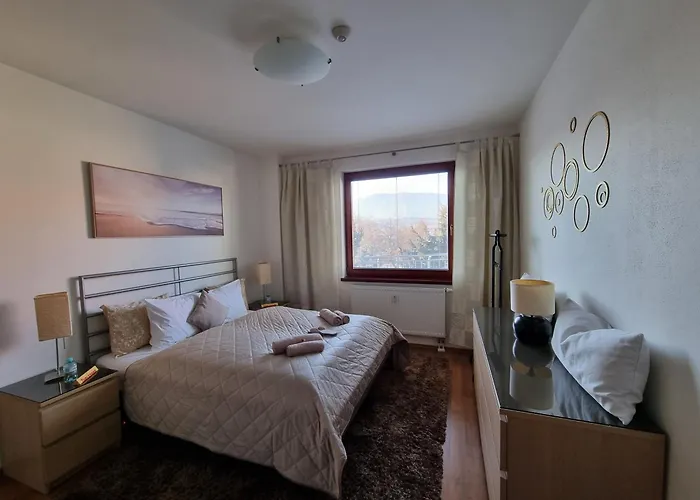 Business - Free Parking *